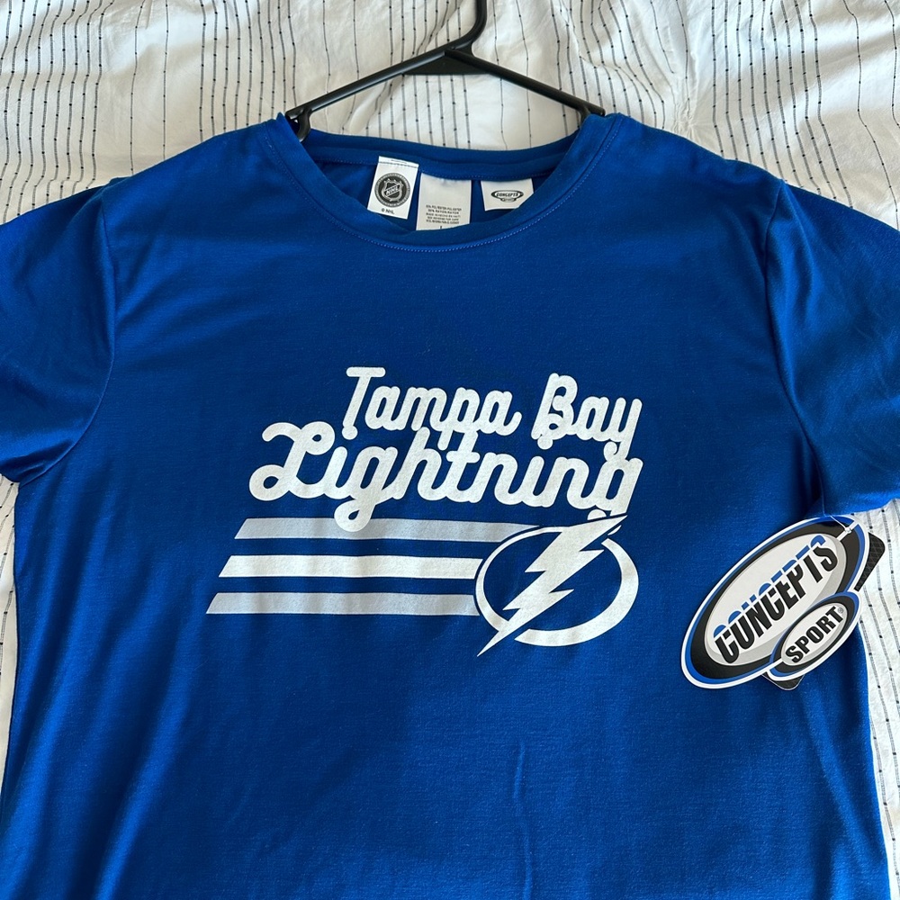 Women’s Tampa Bay Lightning NHL T-shirt
